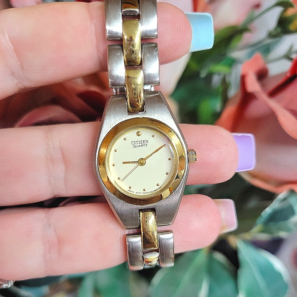CITIZEN VINTAGE 2 TONE WATCH EXCELLENT